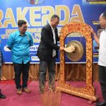 Gubernur NTB Berharap KNPI Bukanlah Tempat Berkumpulnya Para Mantan