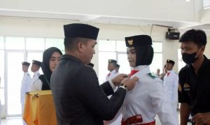 Sekda Takalar kukuhkan 71 Pasukan Pengibar Bendera