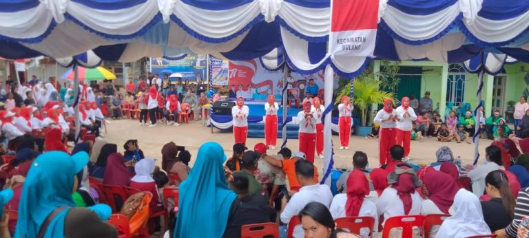 Personel Polsel Bulang Laksanakan Pengamanan Kegiatan Acara Hiburan Rakyat Dalam Rangka Memperingati Hut RI Ke 77