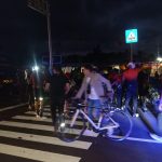 Kapolres Loteng Dampingi Kapolda NTB Bagikan Bansos di Bundaran Songgong