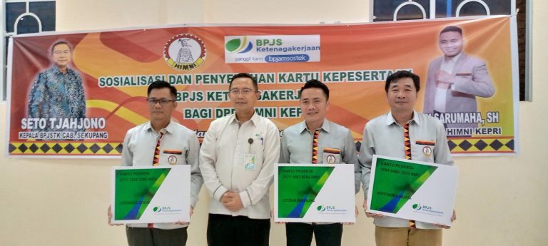 Penyerahan Kartu Kepesertaan BPJS-TK Untuk DPD HIMNI Kepri Secara Simbolis