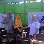 DPD Perindo KLU Bagikan Meja dan Kursi Belajar untuk Pondok Pesantren