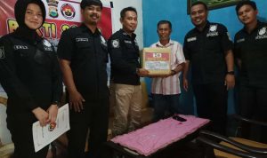 HUT Humas Polri ke-71, Polres Takalar Baksos di Rumah Wartawan