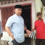 Camat Lubuk Basung, Laksanakan Kegiatan Gerak Jum’at Barokah, Berbagi Sarapan Pagi ke Prtugas Cleaning Service.
