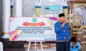 WABUP BANGGAI H. FURQANUDDIN HADIRI PELANTIKAN PENGURUS BKPRMI