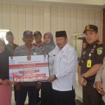 6.546 Keluarga Penerima Manfaat (KPM) di Kabupaten Agam Terima Bansos Dampak Inflasi 2022.