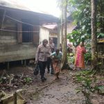 INDAHNYA Berbagi, Kapolsek Haruyan Bantu Warganya Kurang Mampu