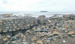 Ambruk, GMPRI Sulsel Resmi Laporkan Proyek Pengaman Pantai Galesong