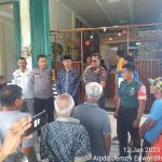 Bhabinkamtibmas Nagari Lubuk Basung Dampingi  Satpol PP Agam Penertiban Room Cafe  Sudah Meresahkan Warga Masyarakat.