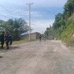 Masyarakat Tutup Akses Jalan PT GNI