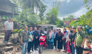 Kemensos Salurkan 2 Unit Bantuan Motor Roda Tiga di Desa Cakura Polsel