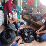 DPP IWO Indonesia Salurkan Bantuan Sembako Ke warga Terdampak Banjir Di Bekasi