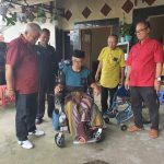 Terus Membantu Sesama tanpa Pamrih, Pensiuan PNS Difabel di Lombok Timur Dapat Bantuan Kursi Roda Elektrik dari Rachmat Hidayat