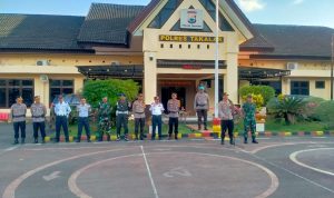 Kapolres Takalar Pimpin Apel Kesiapan Pengamanan Malam Takbiran Hari Raya Idul Fitri 1444 H/2023 M