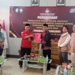 DPC PDIP Lotim Resmi Daftarkan Bacaleg ke KPU, Syukro: Kader Kami Solid dan Siap Ulangi Sejarah