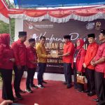 Ketua DPC Bersama Dewan Pembina PDIP Konut Resmi Mendaftarkan Bacalegnya Ke KPU