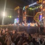 ANTUSIAS Warga Kotabaru Padati Lapangan Siring Laut untuk Menghadiri Tablig Akbar yang mendatangkan Habib Rifky Al- Aydrus sebagai Penceramah