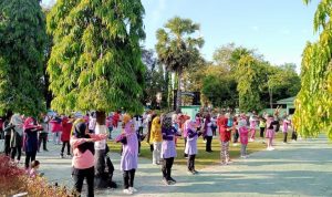 Jaga Kebugaran, Ibu Persit Kodim 1426/Takalar Rutin Gelar Senam Bersama