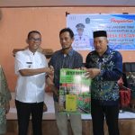 Dukung Kemajuan Pertanian, Pj Bupati Takalar Serahkan Bantuan Alsintan