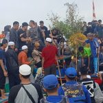DITPOLAIRUD Polda Kalsel Melakukan Pengamanan Upacara Tradisional Manyanggar Padang di Kalimantan Selatan