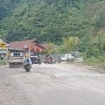 Tidak Ada Perhatian Dari Pemerintah Perusahaan PT BAS Ambil Alih Perbaikan Jalan