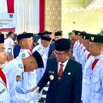 Pj Bupati Beri Bonus Liburan Paskibra Takalar ke Surabaya