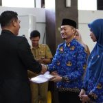 Serahkan SK PNS Formasi 2021, Sekda : PNS Takalar Diharap Menjadi PNS Yang Amanah