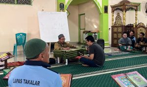 Permantap Bacaan, WBP Lapas Takalar Rutin Ikuti Tahsin Al-Qur’an