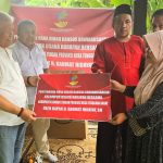 Perkuat Struktur Modal UMKM dan Disabilitas Perempuan, Rachmat Hidayat serahkan bantuan hibah bansos UMKM di desa Pringgarata Lombok Tengah