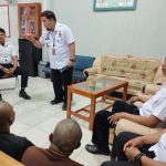 EDUKASI TATA TERTIB, SEKSI KAMTIB LAPAS AMPANA LAKSANAKAN MAPENALING PADA LIMA TAHANAN BARU