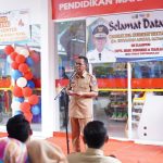 Pj Bupati Setiawan Aswad Resmikan Laboratorium Bisnis Ritel SMKN 2 Takalar