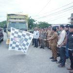 Pj Bupati Jeneponto Resmi Lepas Puluhan Mobil Truk Pengangkut Logistik