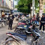 Jelang Hari Raya Idul Fitri, Sat Brimob Batalyon B Patroli KRYD di Pertokoan Pancor Lotim