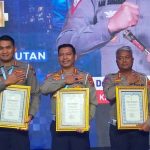 Dirlantas Polda Sultra Raih Penghargaan Kakorlantas Polri atas Upaya dan Pencapaian Realisasi PNBP Tahun 2023