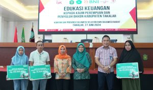 TP PKK Takalar bersama OJK dan Cabang BNI Takalar Gelar Edukasi Keuangan Kepada Kaum Perempuan