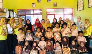 Bunda PAUD Takalar Pantau Kegiatan MPLS di SD Negeri No 7 Tala dan SD IT Wihdatul Ummah