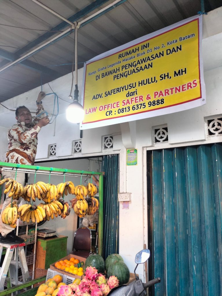 Mengaku Sebagai Bendahara GRIB Kota Batam, Diduga Mencuri Spanduk Seorang Pengacara