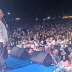 Membludak, Masyarakat Hadiri Malam Pentas Politik Ahmad Ali di Parimo