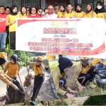 Peringati HUT Polwan ke-76, Polwan Polda Sultra Gelar Bakti Sosial dan Bersih-bersih Rumah Ibadah