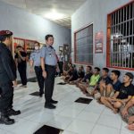 Divisi Pemasyarakatan Kanwil Sulteng bersama Tim Satopspatnal Lapas Kolonodale, Laksanakan Penggeledahan dan Tes Urine