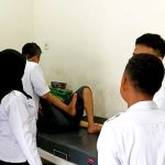 Peduli Kesehatan Warga Binaan, Tim Medis Lapas Lobar Lakukan Pemeriksaan Rutin