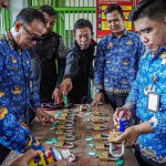 Deteksi Dini, Lapas Lobar Lakukan Perawatan dan Rolling Kunci Gembok Kamar Hunian Warga Binaan