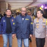2 Pelaku Kasus Judi Online Libatkan Pegawai Komdigi Tiba di Bandara Soetta