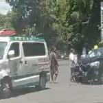 Diduga Terima Telpon Dari Calon Bupati, Mobil Lembaga Sekretaris Baznas Lotim Terobos Lampu Merah Tambrak Mabulance Emergency
