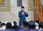 Gubernur Sulteng Dr. H. Anwar Hafid, M.Si Beri Tausyiah Ramadhan di Masjid Nurul Iman Wosu