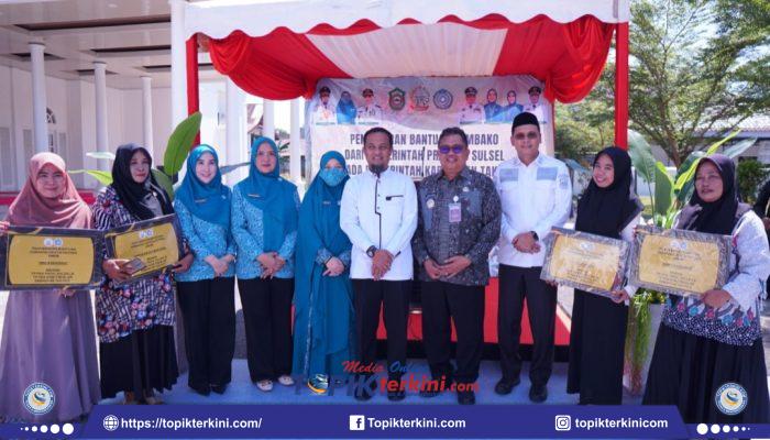 Kunker di Takalar, Gubernur Sulsel Serahkan Bantuan Bagi Pelaku UMKM