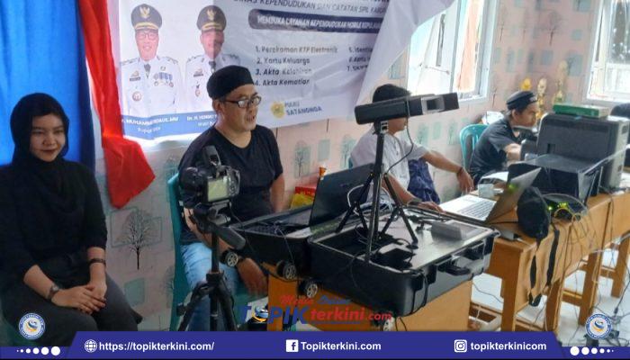 Dekatkan Layanan Kepada Masyarakat, Dinas Dukcapil Lakukan Layanan KTP-El Di Kepulauan Tanakeke