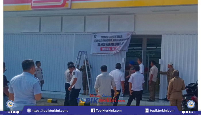 Tindaklanjuti Moratorium Bupati Takalar, Tim Gabungan Segel Dua Bangunan Toko Retail Modern