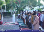 Direksi, Karyawan, dan Warga Sekitar Laksanakan Shalat Idul Adha di RSUD dr. R. Soedjono Selong