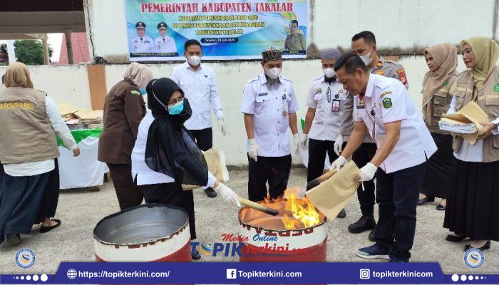 Hengky Yasin Hadiri Pemusnahan 5660 Berkas Arsip Lingkup Pemkab Takalar